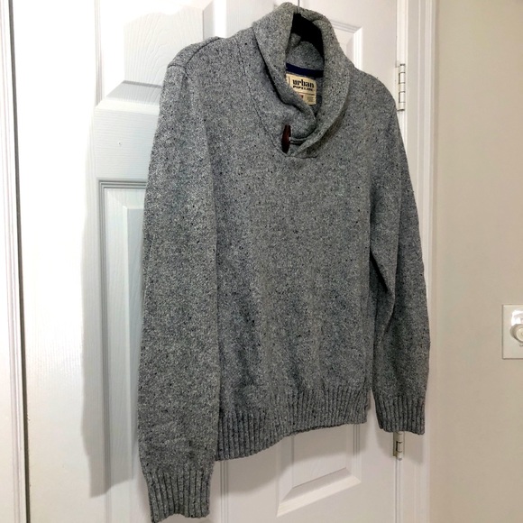 Urban Pipeline Toggle Sweater Pullover Fisherman's Shawl Gray Cotton Blend Sz M - Picture 7 of 7